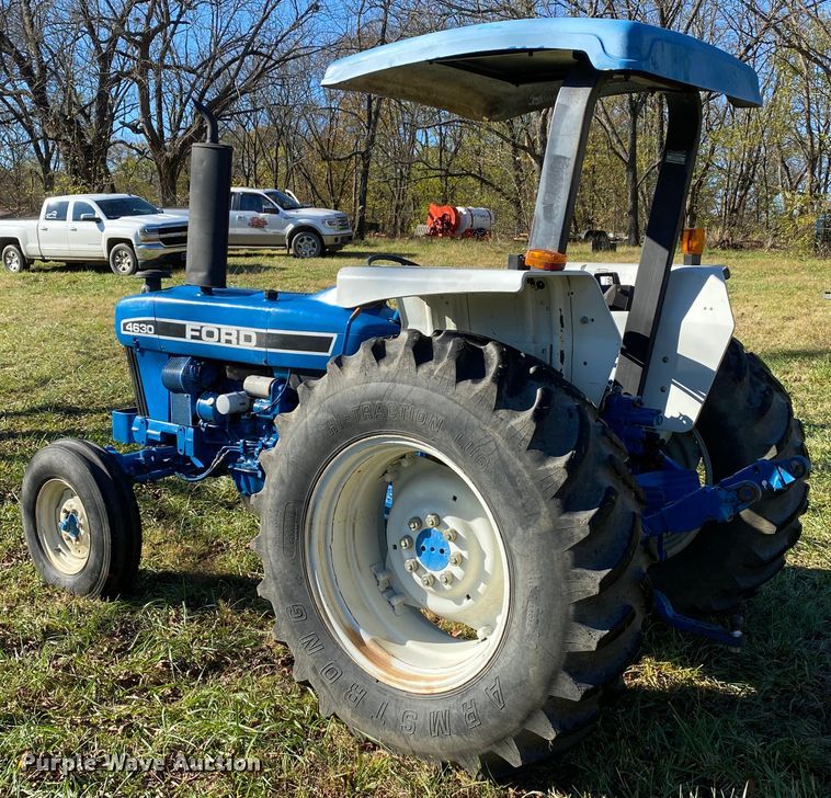 image for item HA9683 1994 Ford 4630  tractor