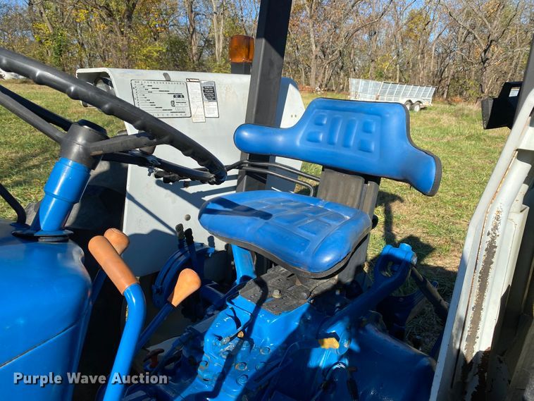 image for item HA9683 1994 Ford 4630  tractor