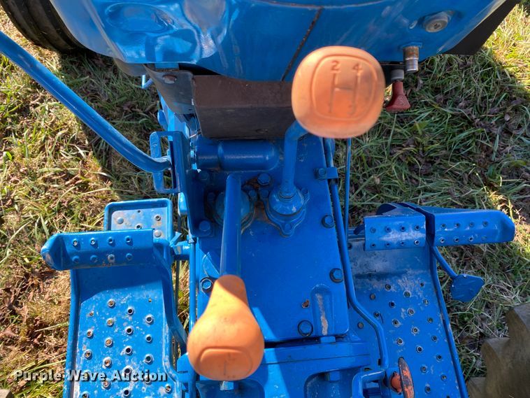 image for item HA9683 1994 Ford 4630  tractor