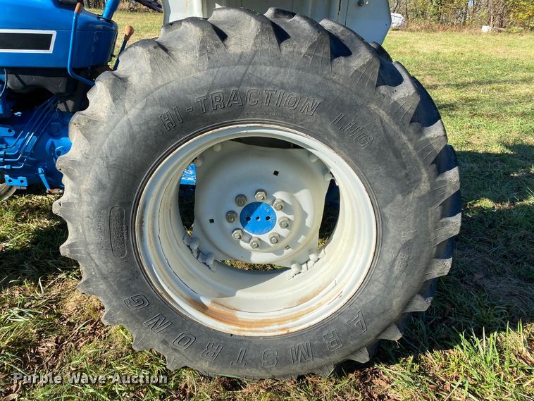 image for item HA9683 1994 Ford 4630  tractor