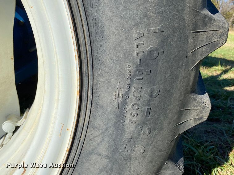 image for item HA9683 1994 Ford 4630  tractor