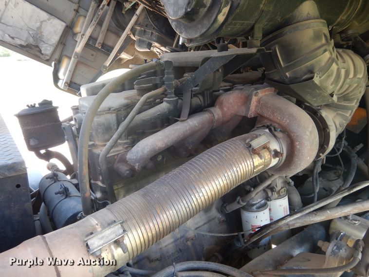 image for item HB9015 1985 Ford CLT9000  tank truck