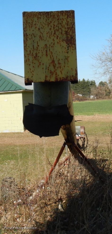 image for item HD9130 Westfield  grain auger