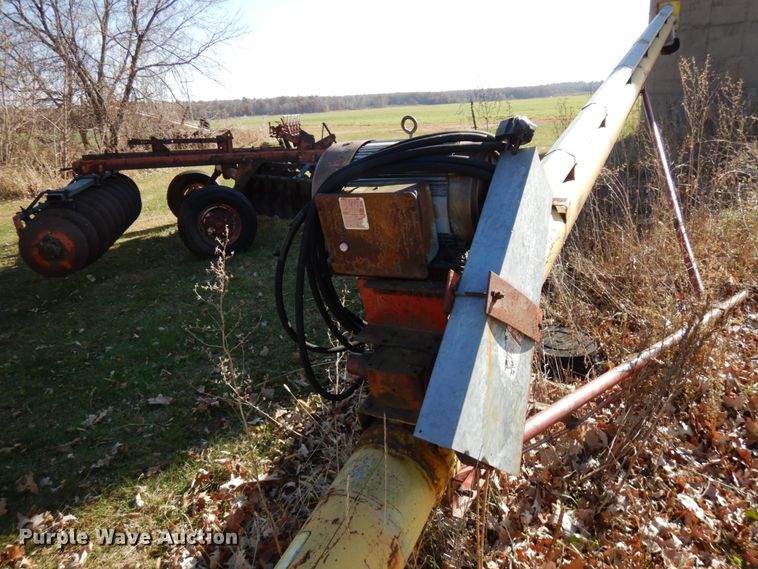 image for item HD9130 Westfield  grain auger