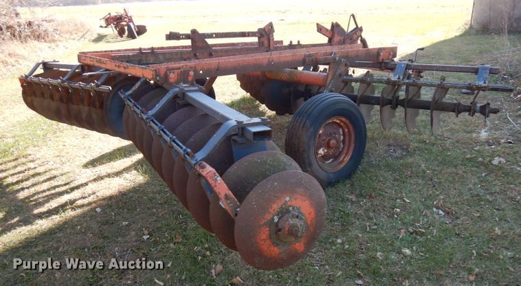 image for item HD9131 Allis Chalmers 2300A tandem off-set disk