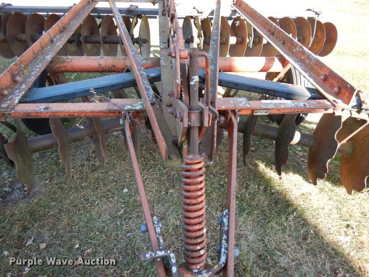 image for item HD9131 Allis Chalmers 2300A tandem off-set disk