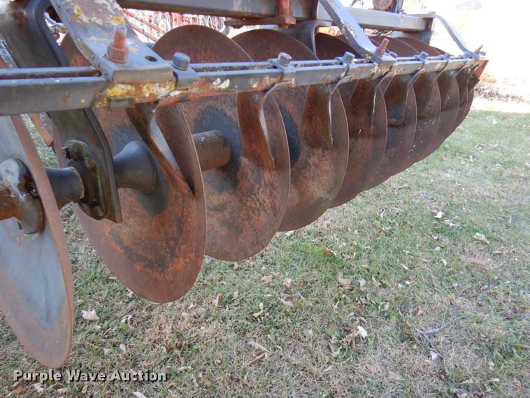 image for item HD9131 Allis Chalmers 2300A tandem off-set disk