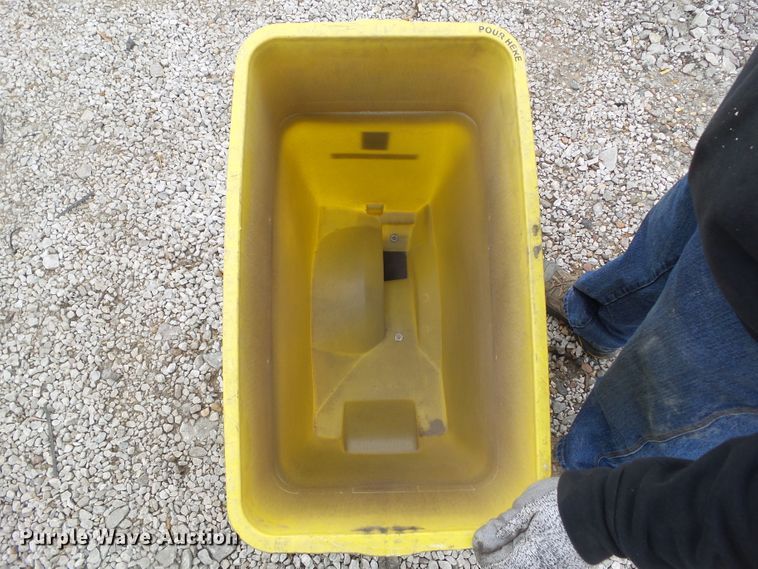 image for item HF9719 (24) John Deere bushel hopper