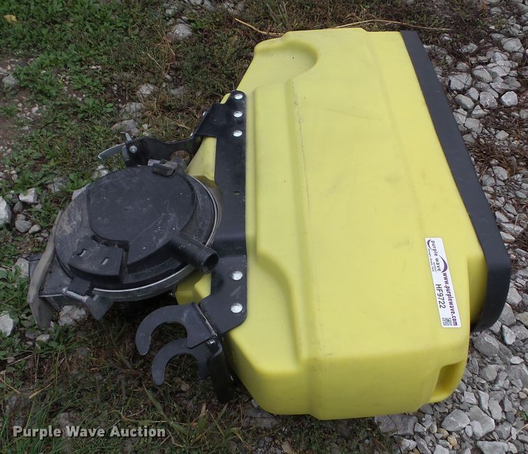 image for item HF9722 (5) John Deere twin row boxes