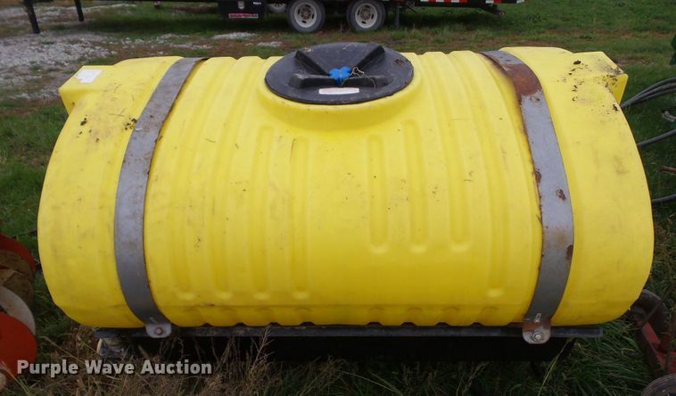 image for item HF9723 300 gallon fertilizer tank