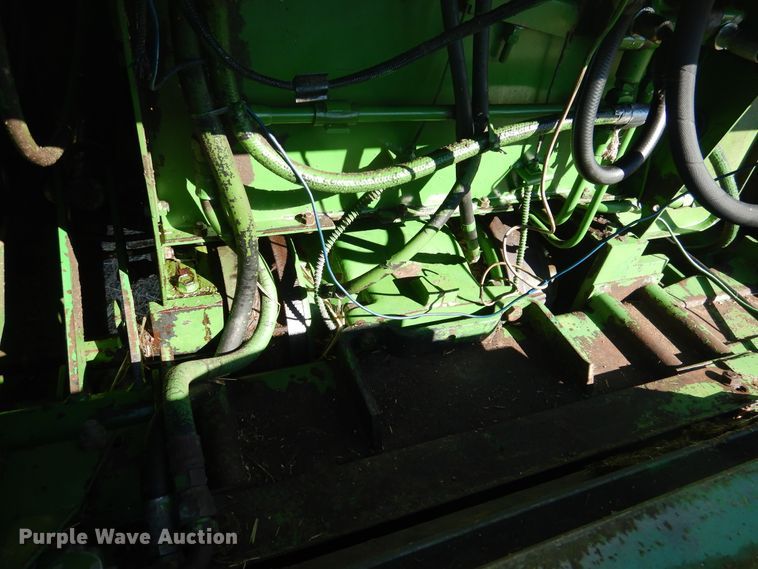 image for item HL9512 1977 John Deere 5440  forage harvester