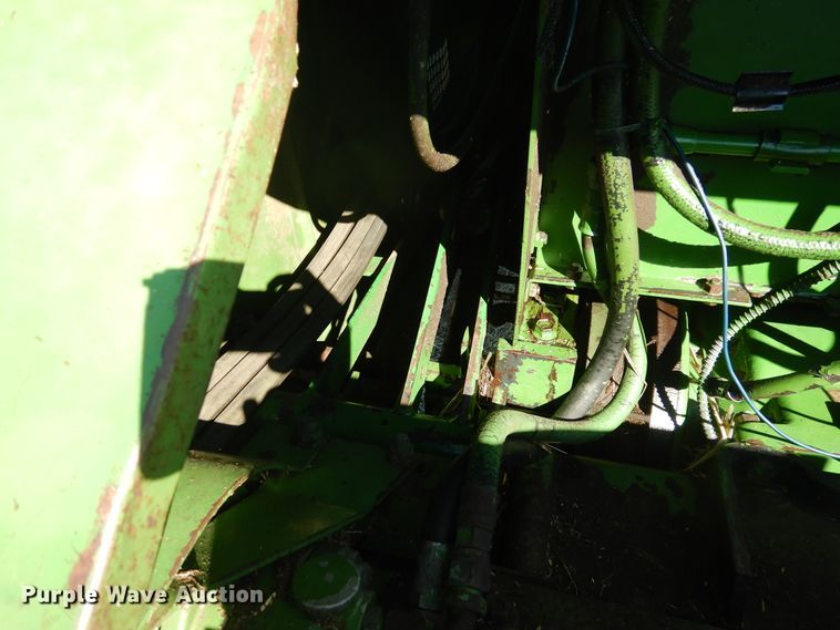 image for item HL9512 1977 John Deere 5440  forage harvester