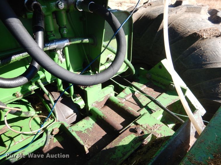 image for item HL9512 1977 John Deere 5440  forage harvester