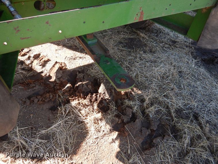 image for item HL9512 1977 John Deere 5440  forage harvester