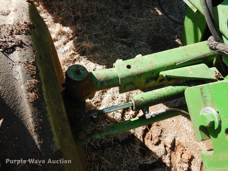 image for item HL9512 1977 John Deere 5440  forage harvester