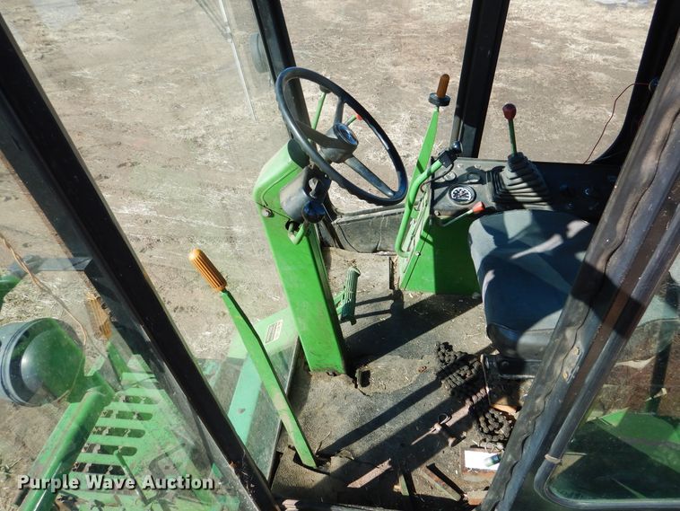 image for item HL9512 1977 John Deere 5440  forage harvester