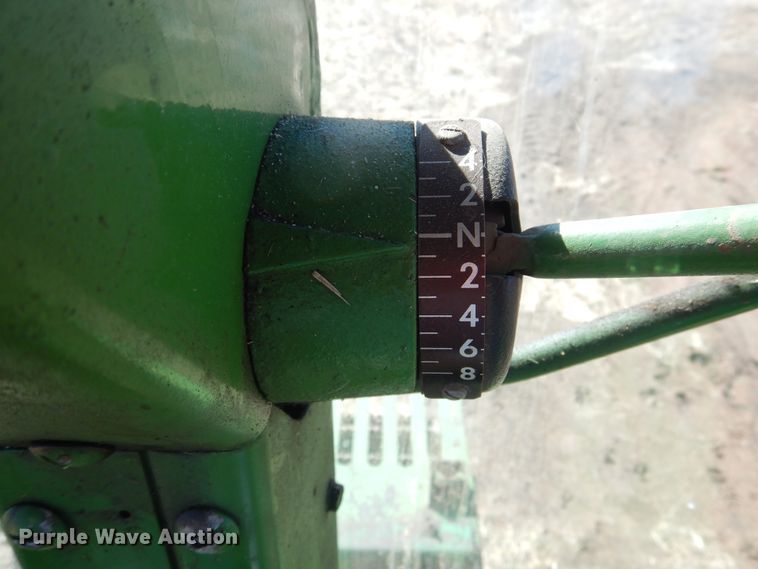 image for item HL9512 1977 John Deere 5440  forage harvester