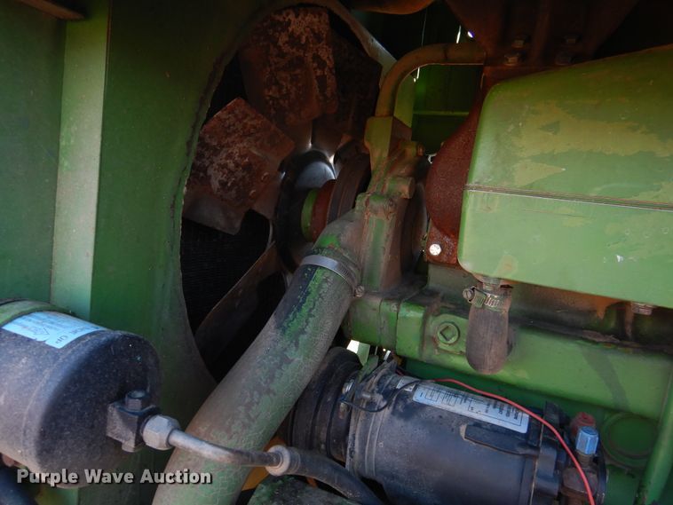 image for item HL9512 1977 John Deere 5440  forage harvester