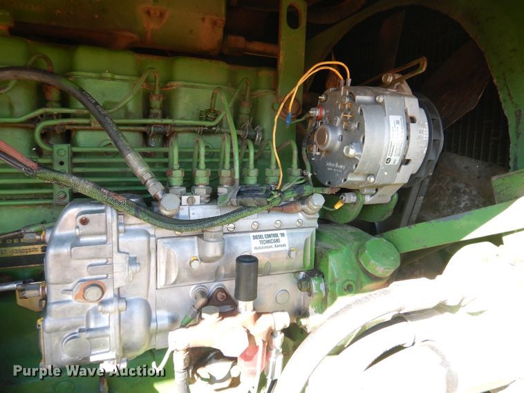 image for item HL9512 1977 John Deere 5440  forage harvester