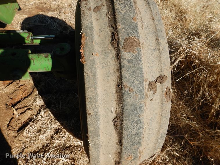 image for item HL9512 1977 John Deere 5440  forage harvester