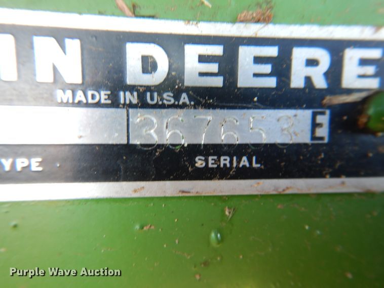 image for item HL9512 1977 John Deere 5440  forage harvester