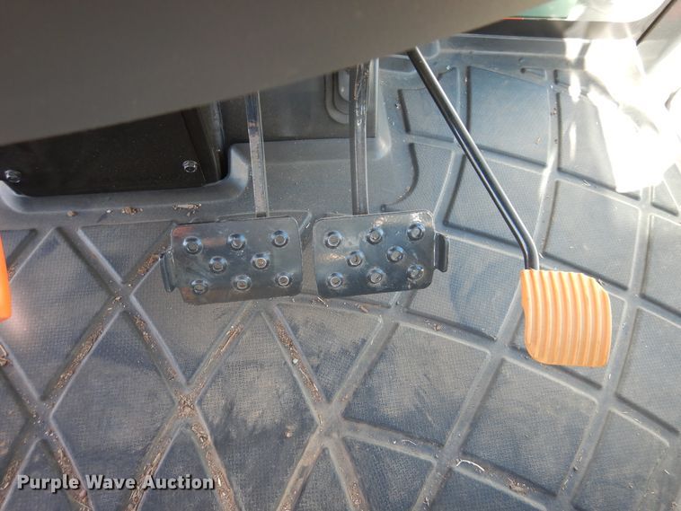 image for item HL9517 Kioti RX7320  MFWD tractor