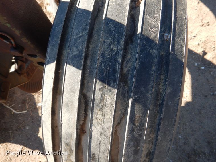 image for item HL9519 John Deere A2700 seven bottom plow