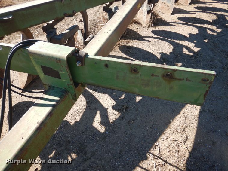 image for item HL9519 John Deere A2700 seven bottom plow