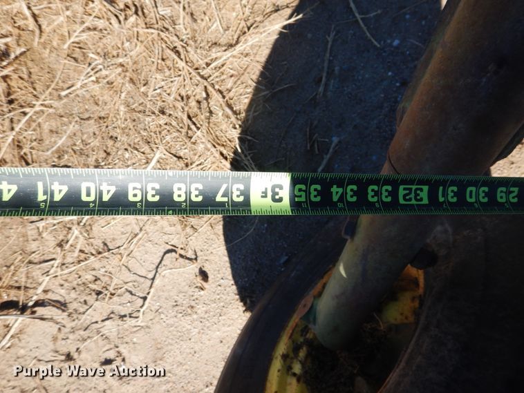 image for item HL9519 John Deere A2700 seven bottom plow