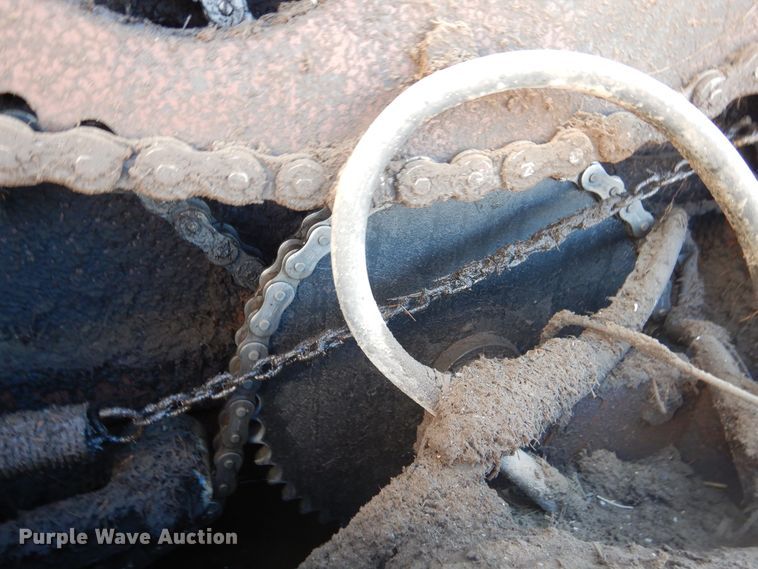 image for item HL9527 2000 International 4900  feed mixer truck