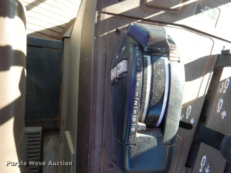 image for item HL9528 John Deere 6410  tractor