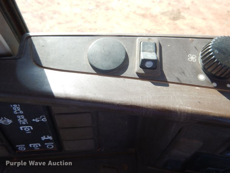 image for item HL9528 John Deere 6410  tractor