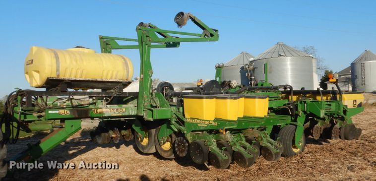 image for item HP9993 John Deere 1780 split row planter