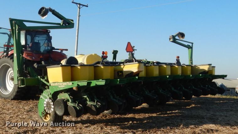 image for item HP9993 John Deere 1780 split row planter