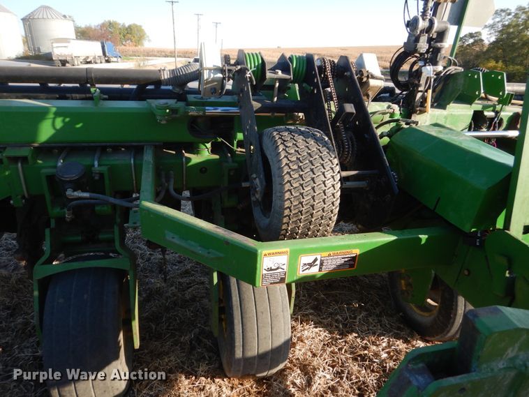 image for item HP9993 John Deere 1780 split row planter
