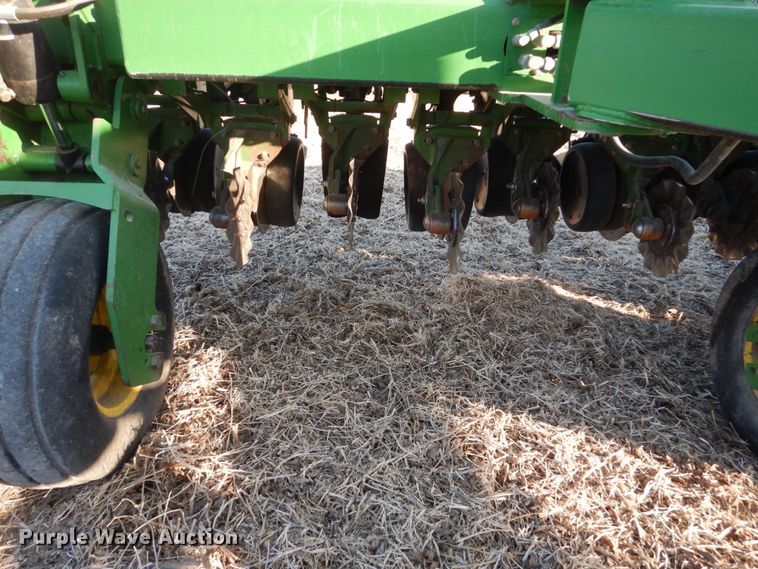 image for item HP9993 John Deere 1780 split row planter