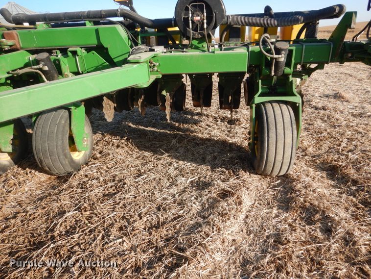 image for item HP9993 John Deere 1780 split row planter
