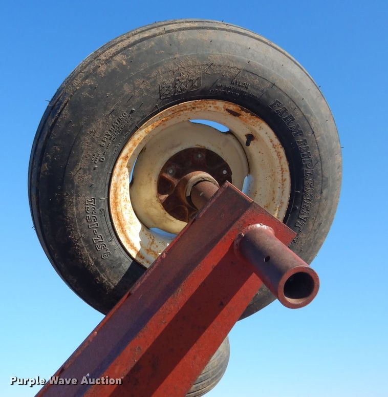 image for item HS9403 Kewanee 1775 tandem off-set disk