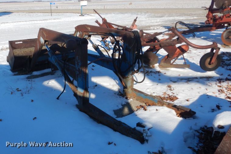 image for item HS9404 (2) pieces of ag equipment