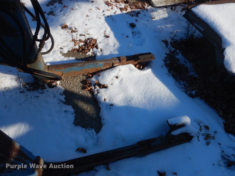 image for item HS9404 (2) pieces of ag equipment