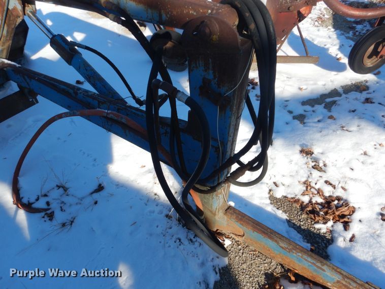 image for item HS9404 (2) pieces of ag equipment