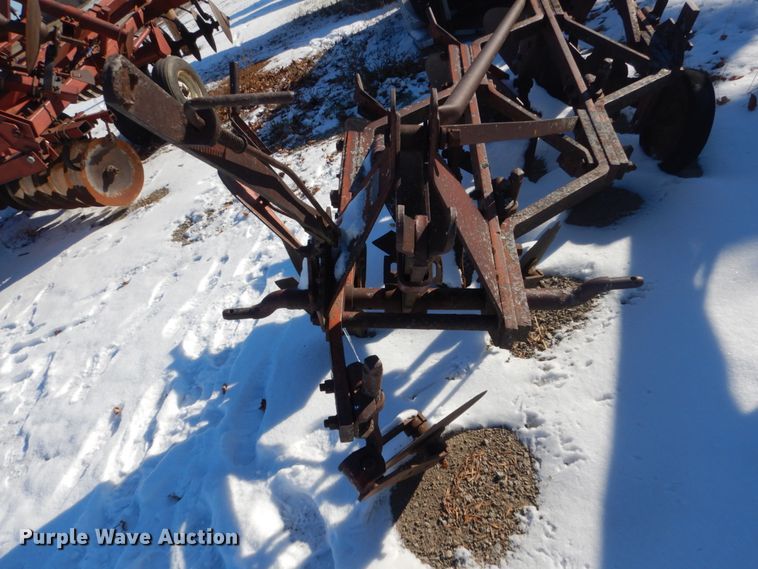 image for item HS9404 (2) pieces of ag equipment