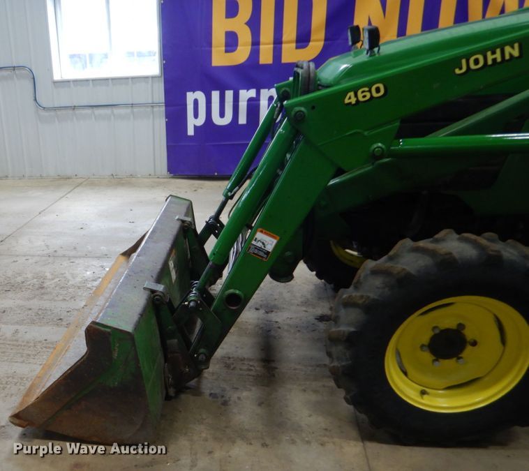 image for item HS9432 1999 John Deere 4600  tractor