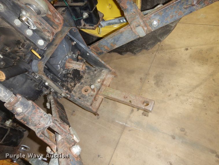 image for item HS9432 1999 John Deere 4600  tractor