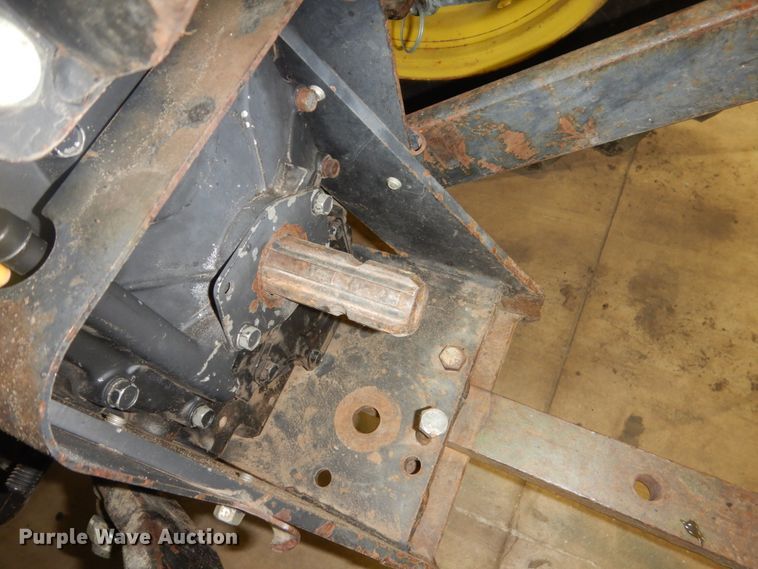 image for item HS9432 1999 John Deere 4600  tractor