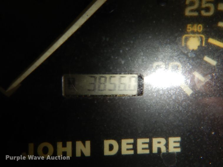 image for item HS9432 1999 John Deere 4600  tractor