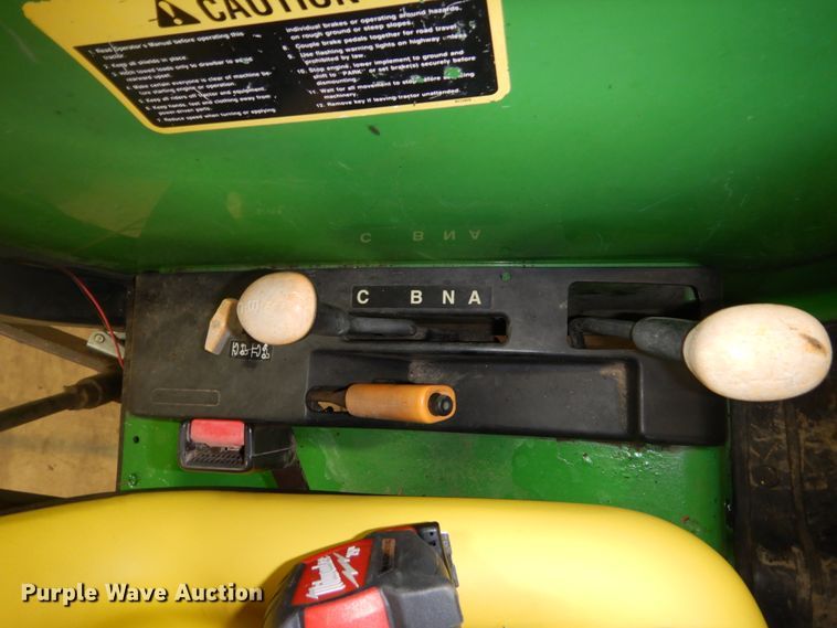 image for item HS9432 1999 John Deere 4600  tractor