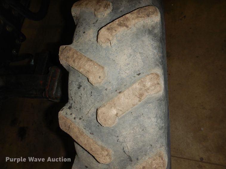 image for item HS9432 1999 John Deere 4600  tractor