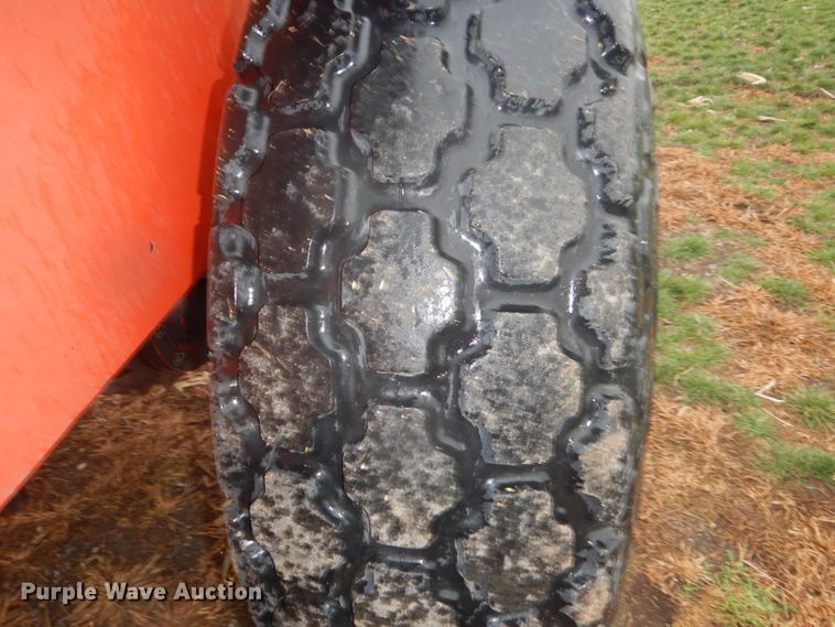 image for item HS9487 Allis Chalmers 6060  tractor