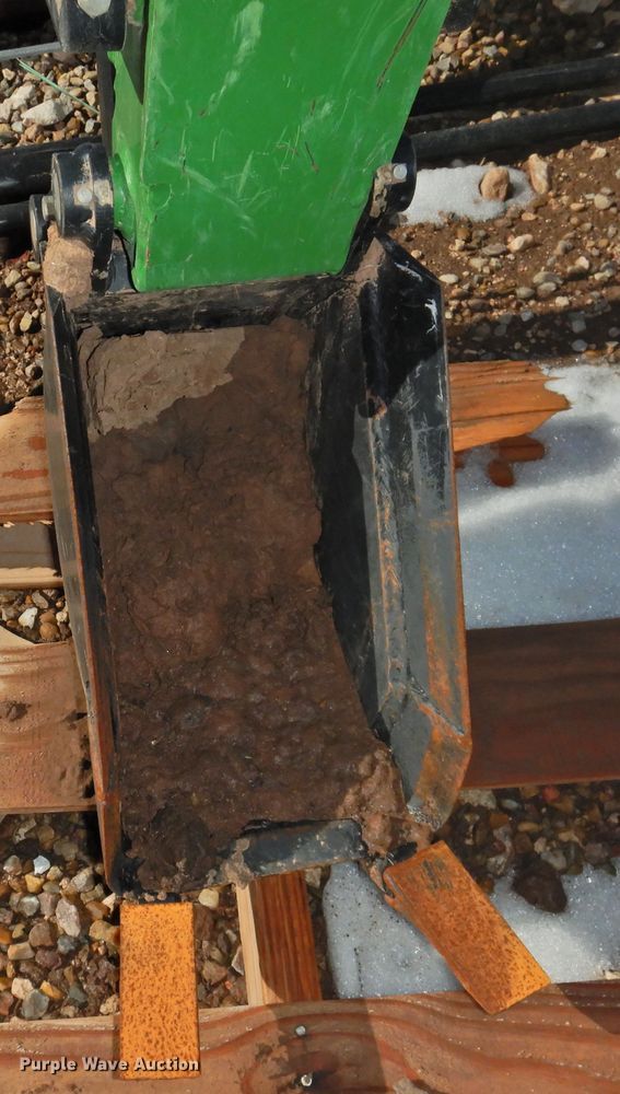 image for item HU9644 John Deere 375 backhoe attachment